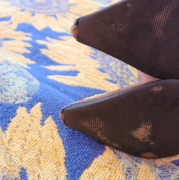 Two Lips Leather Ankle Boots - Picture 8 of 11